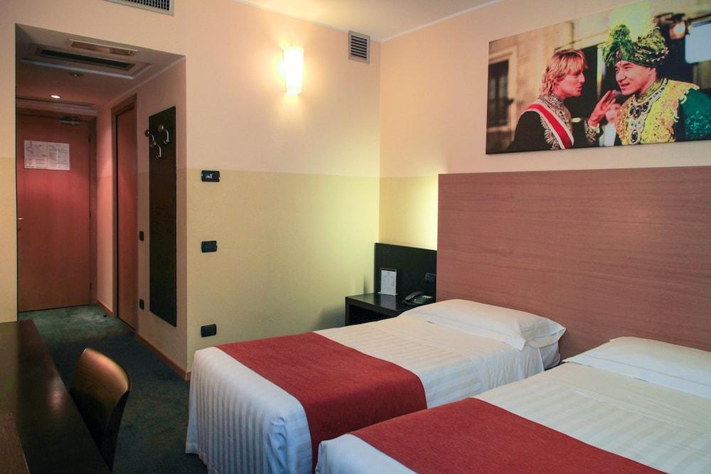 B&B Hotel Milano Cologno Studios Cologno Monzese Exterior photo