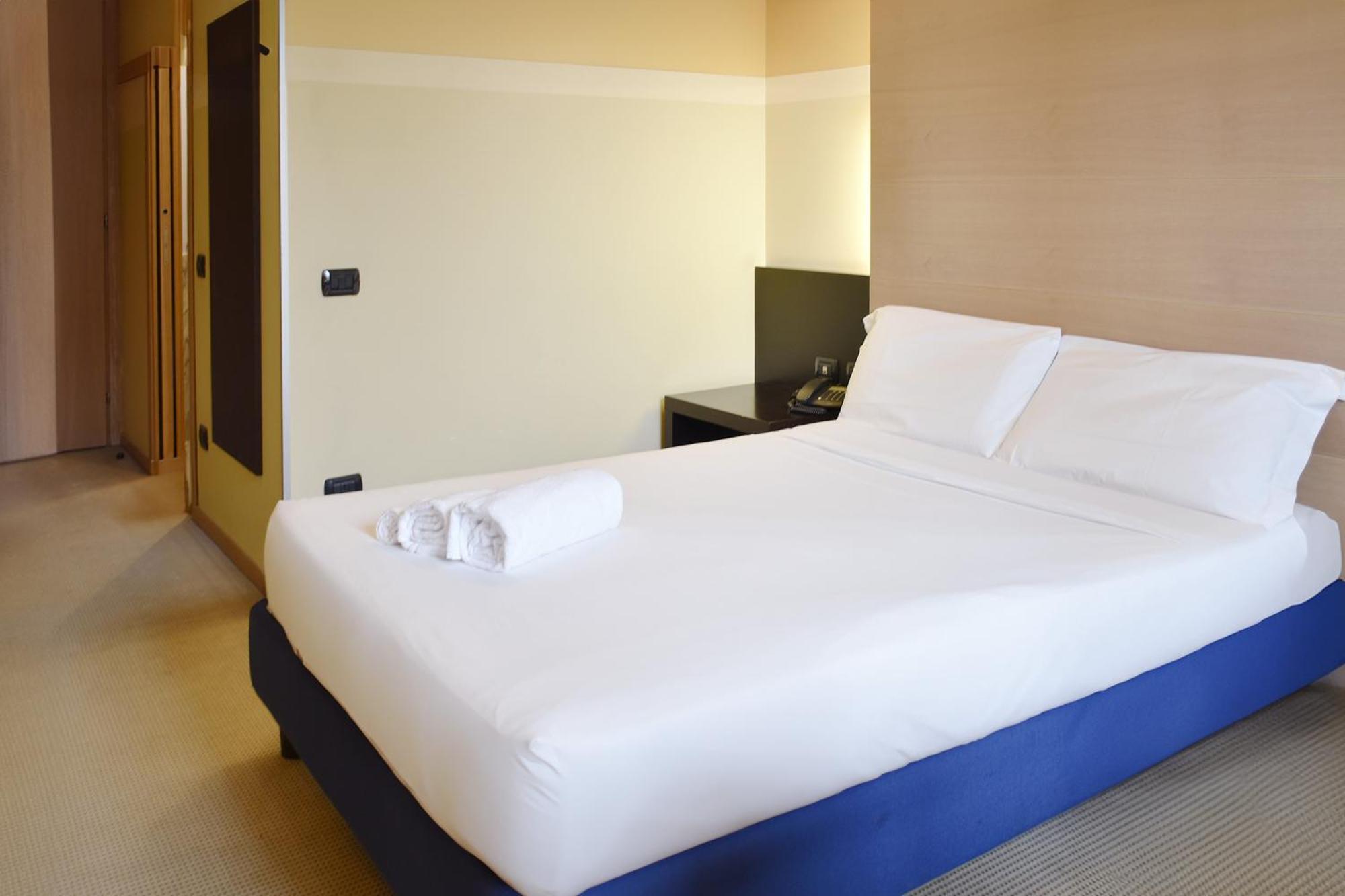 B&B Hotel Milano Cologno Studios Cologno Monzese Exterior photo