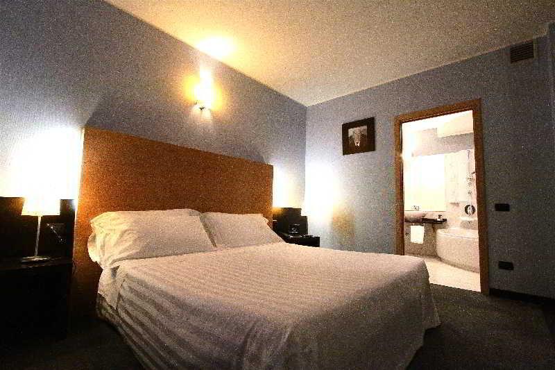 B&B Hotel Milano Cologno Studios Cologno Monzese Exterior photo
