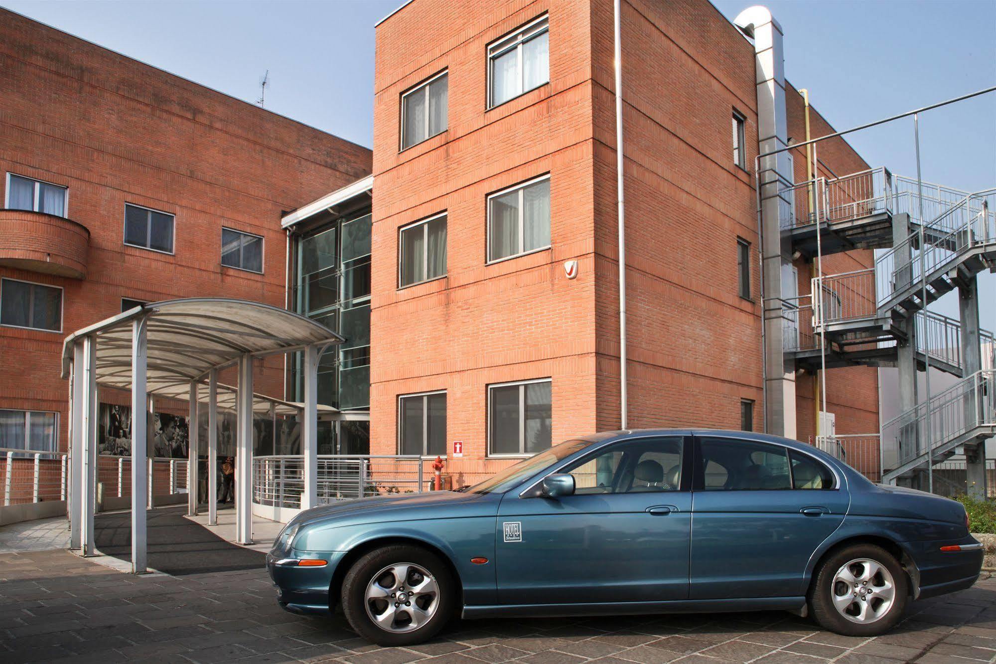 B&B Hotel Milano Cologno Studios Cologno Monzese Exterior photo
